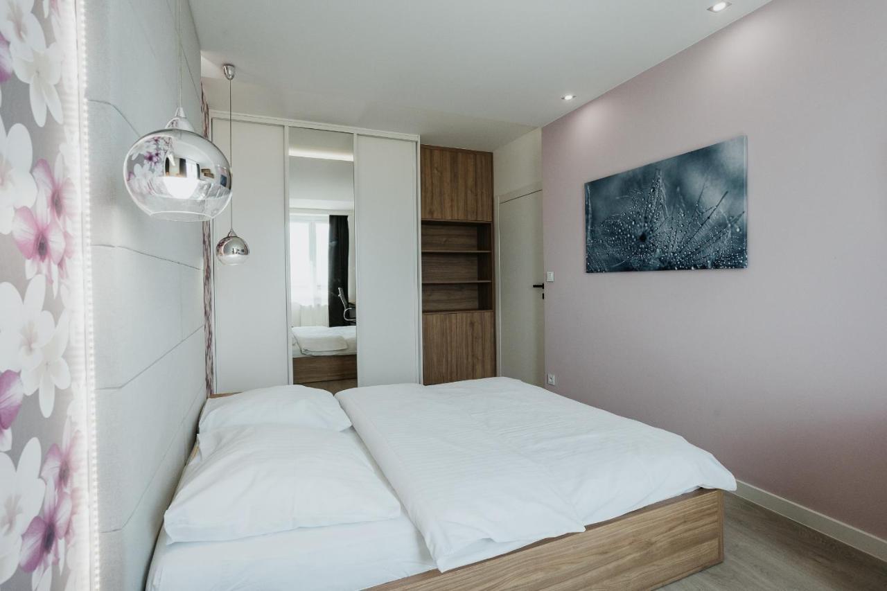 Sky Mountain View Free Parking Apartment Krasków Exterior foto